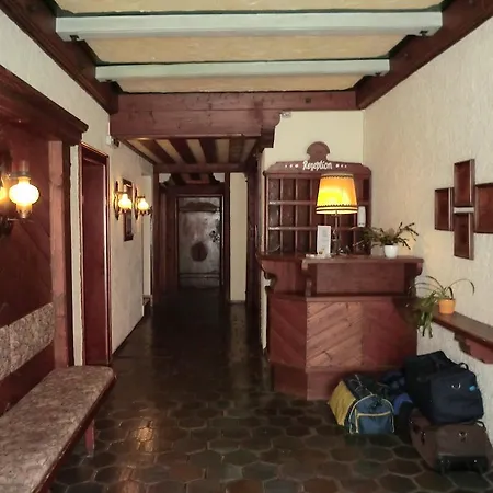 Casa de hóspedes Weisses Roessl 2*